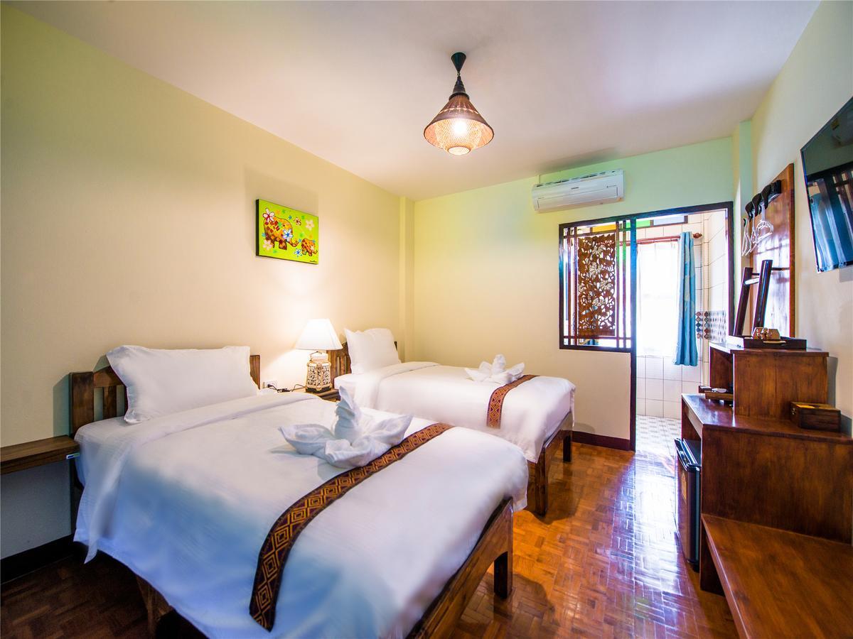 Отель Hetai Boutique House Чиангмай Экстерьер фото