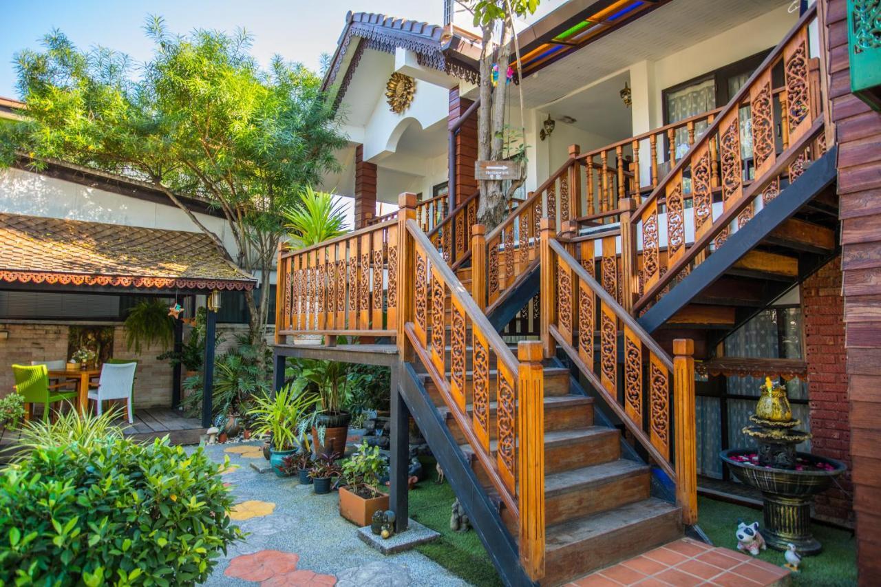 Отель Hetai Boutique House Чиангмай Экстерьер фото